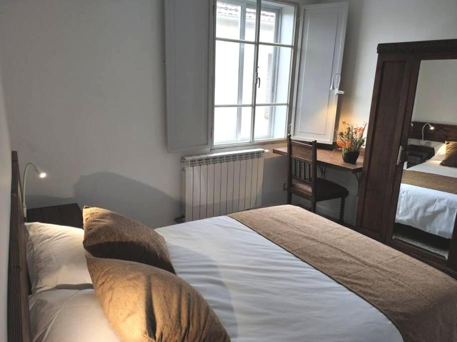 Casa Carmina: Casa Para Pequenos Grupos En El Corazon De Galicia O Irixo Eksteriør billede